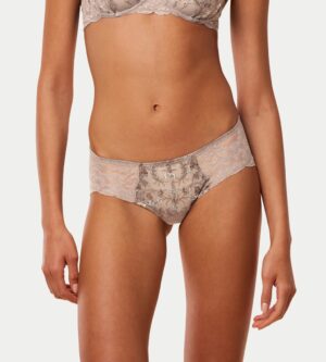 Triumph Slip "Sensual Spotlight Hipster"